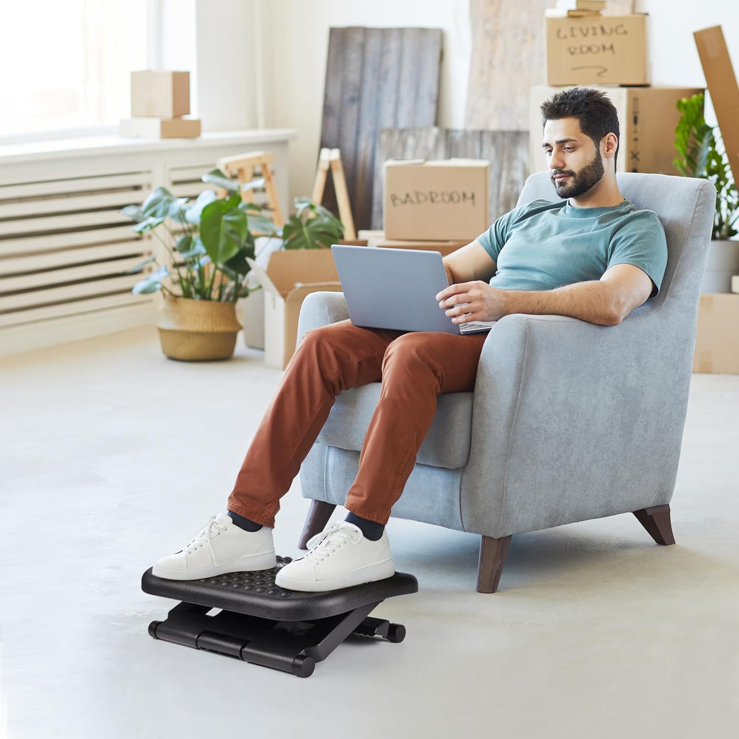 Auslar Foot Rest for Under Desk at Work, Ergonomic Adjustable Foot Rest with Massage Texture Board, Under Desk Foot Stool for Office, Home - Image 2
